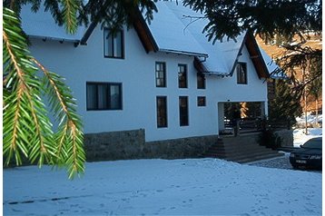 Rumunija Privát Mănăstirea Humorului, Eksterijer